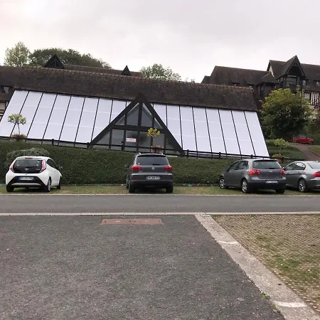 Le Temps Suspendu Dans Avec Piscine *